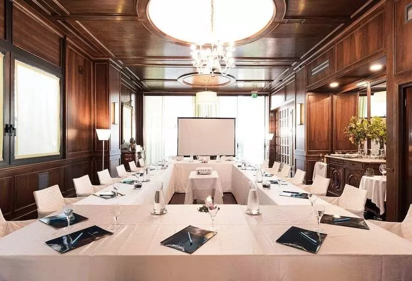 בית מלון כפרי Dei Congressi