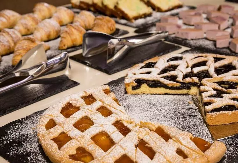 هتل Grande Albergo Roma