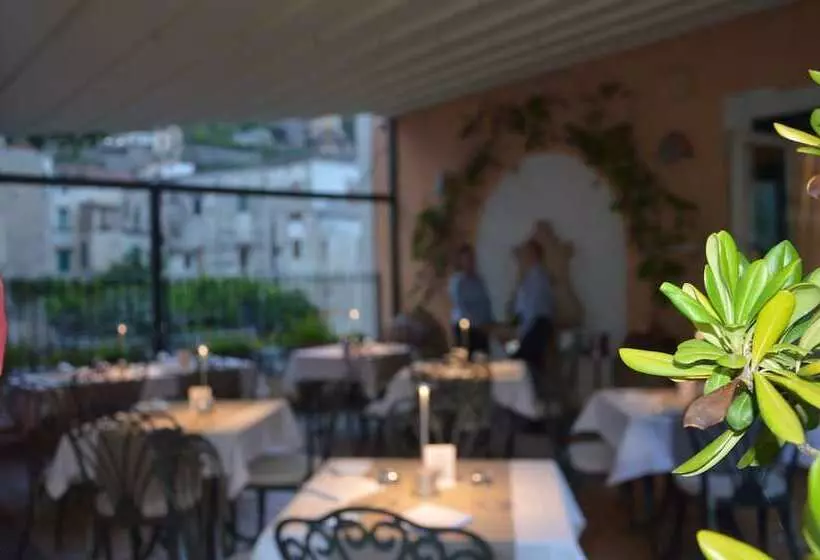 Отель Santa Lucia