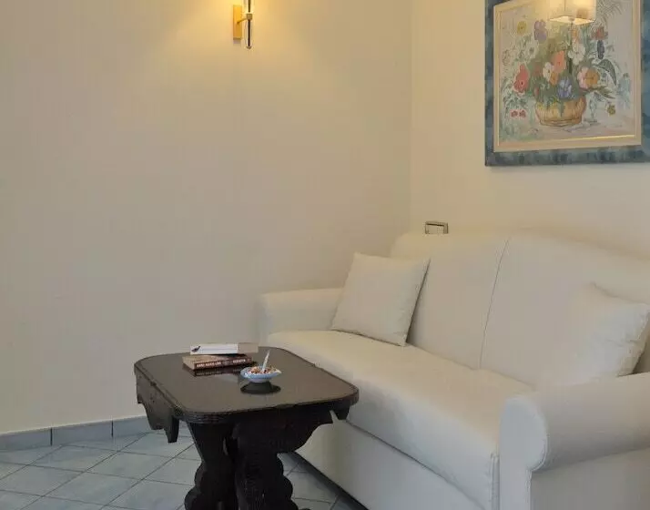 Отель Santa Lucia