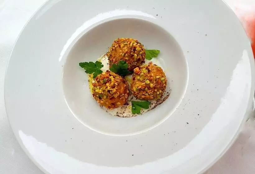 Отель Santa Lucia