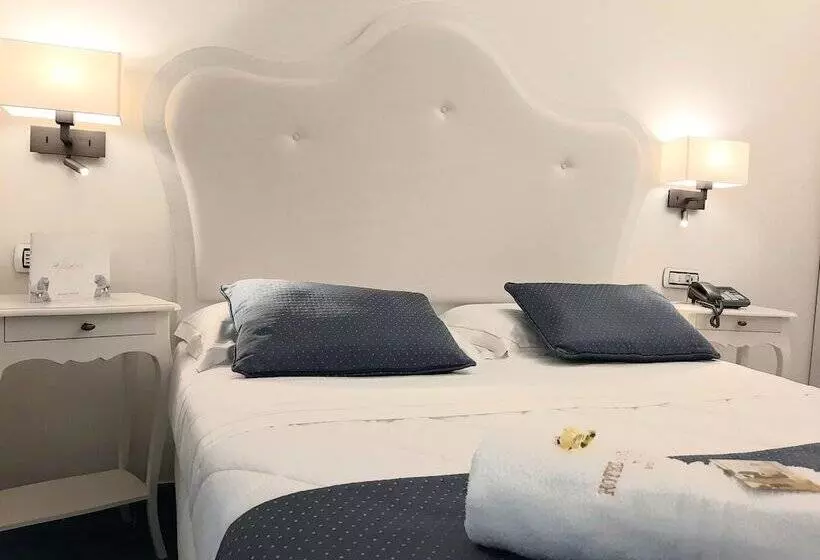 Отель Santa Lucia