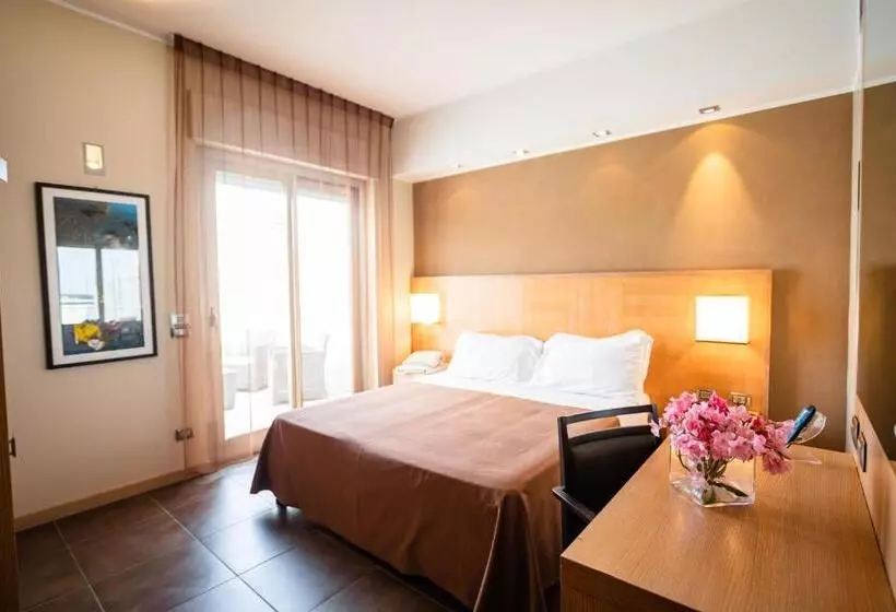 Отель Abruzzo Marina