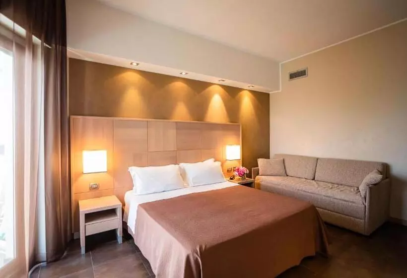 Отель Abruzzo Marina