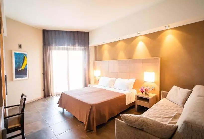 Отель Abruzzo Marina