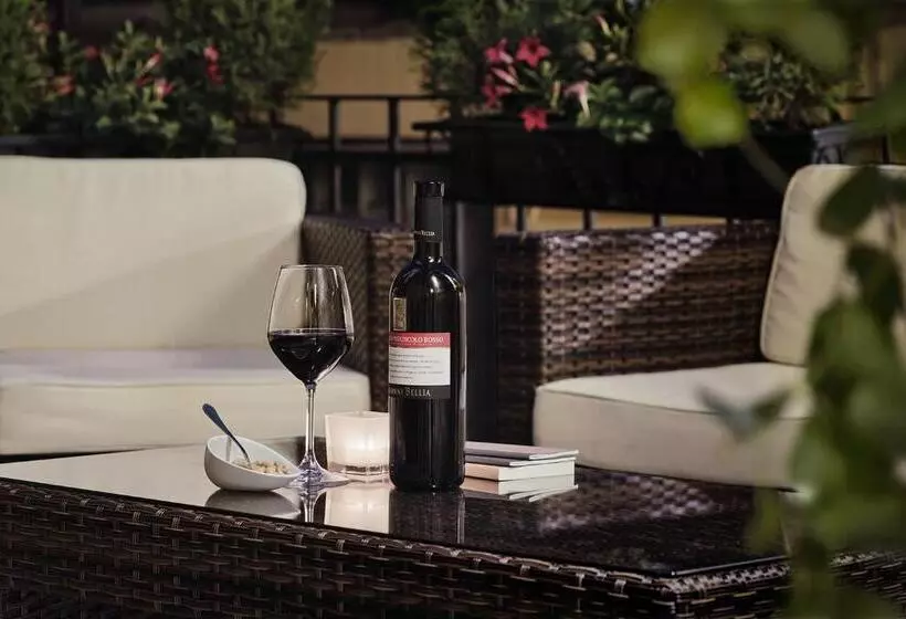 هتل Americandinesen