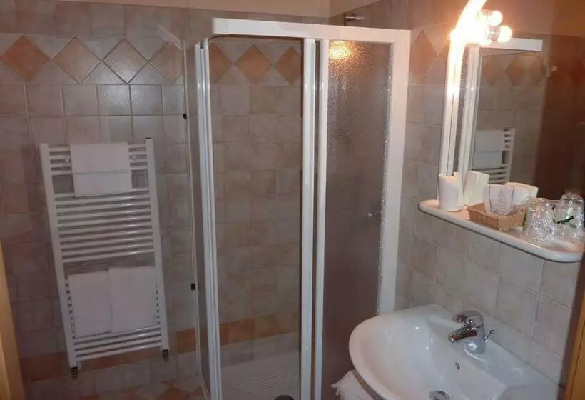 ホテル B&b La Montanara