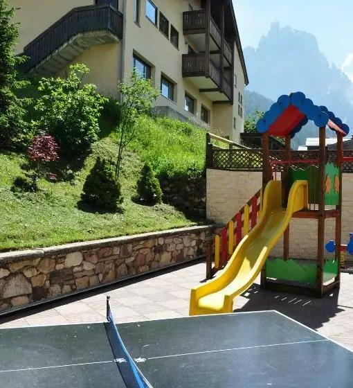 ホテル B&b La Montanara