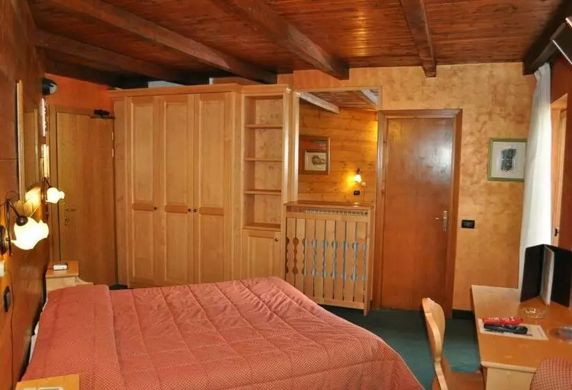 ホテル B&b La Montanara