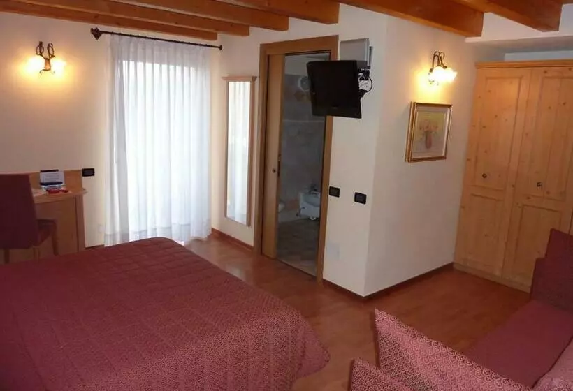 ホテル B&b La Montanara