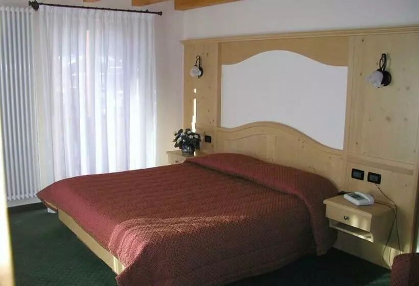 ホテル B&b La Montanara