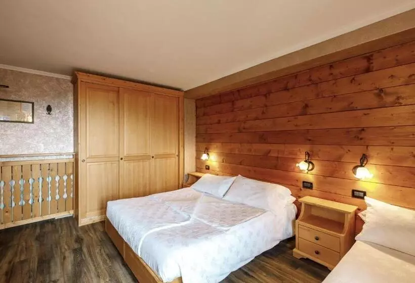 ホテル B&b La Montanara