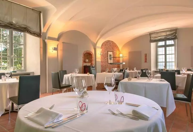 Отель Castello Di Santa Vittoria