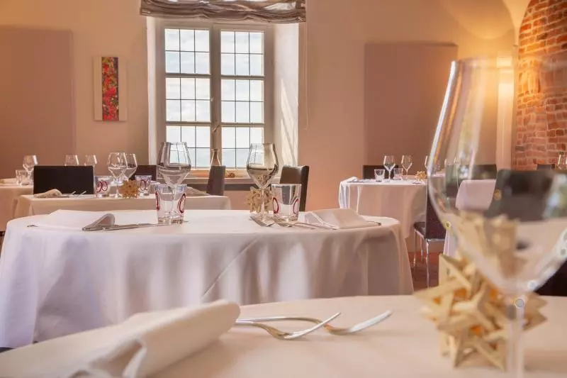 Отель Castello Di Santa Vittoria