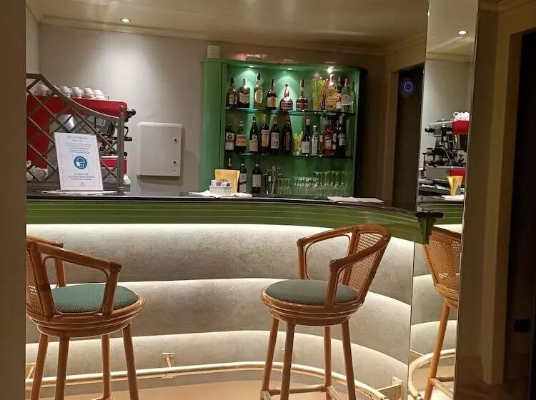 Crystal Hotel Varese