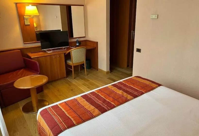 Crystal Hotel Varese