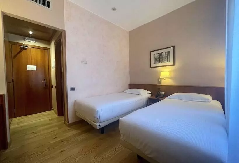 Crystal Hotel Varese