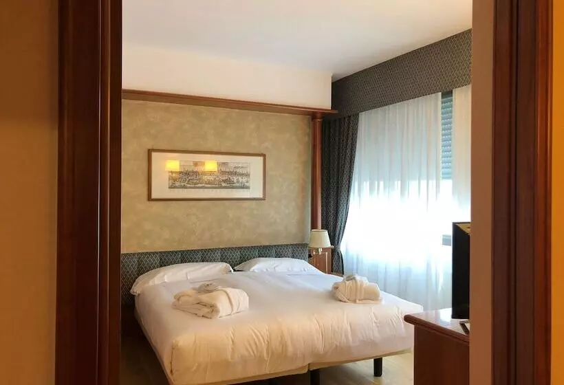 Crystal Hotel Varese