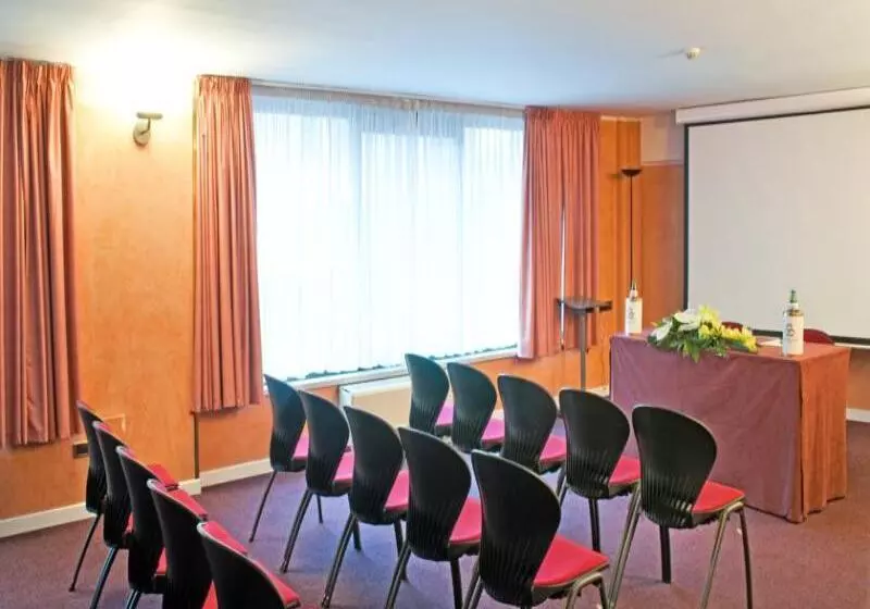 בית מלון כפרי Giberti & Spa