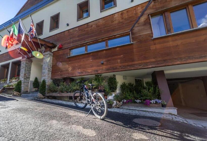 فندق Petit Palais