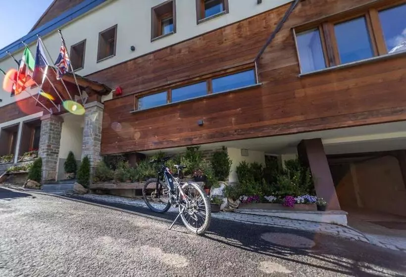 ホテル Petit Palais