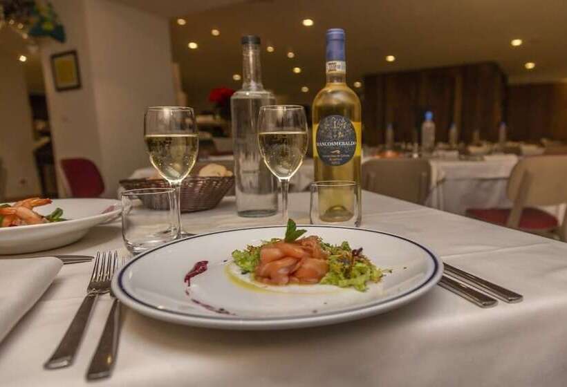 فندق Petit Palais