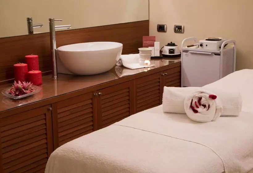 Hotel Principi Di Piemonte | Una Esperienze