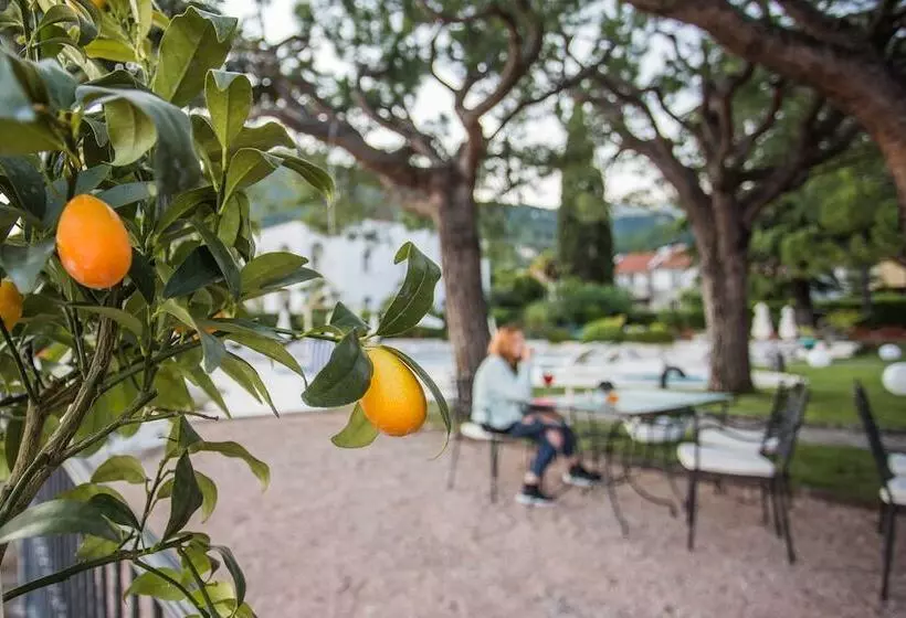 酒店 Spiaggia D Oro Charme & Boutique Garda Lake Collection