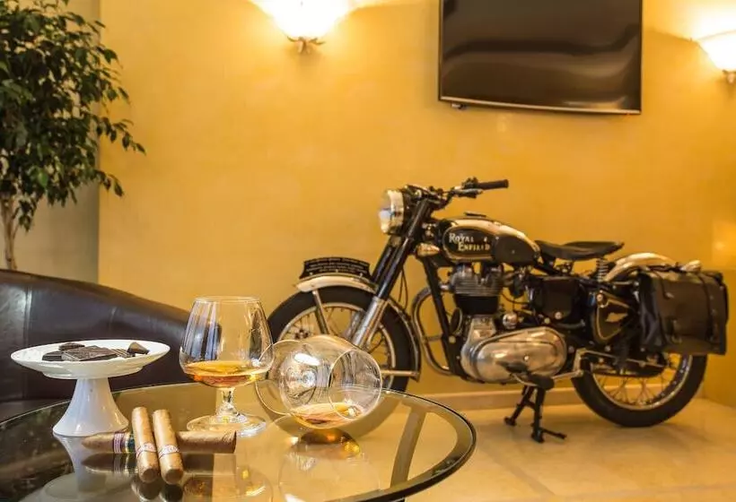 酒店 Spiaggia D Oro Charme & Boutique Garda Lake Collection