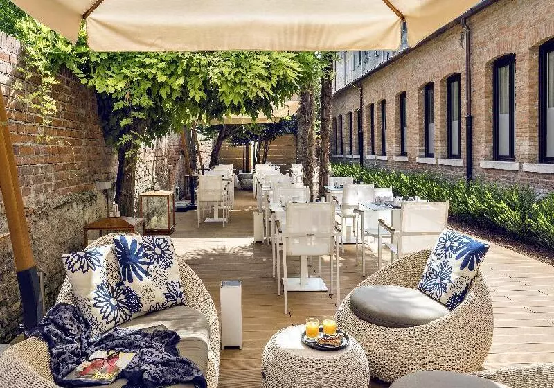 هتل The Venice Times