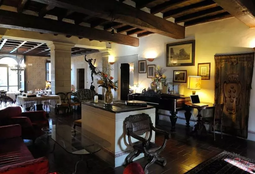 فندق Villa Campestri Olive Oil Resort