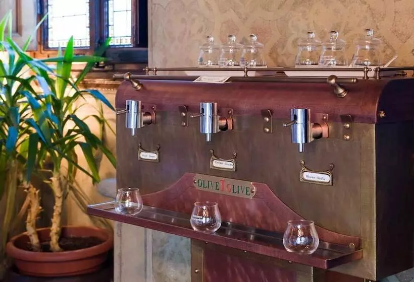 فندق Villa Campestri Olive Oil Resort