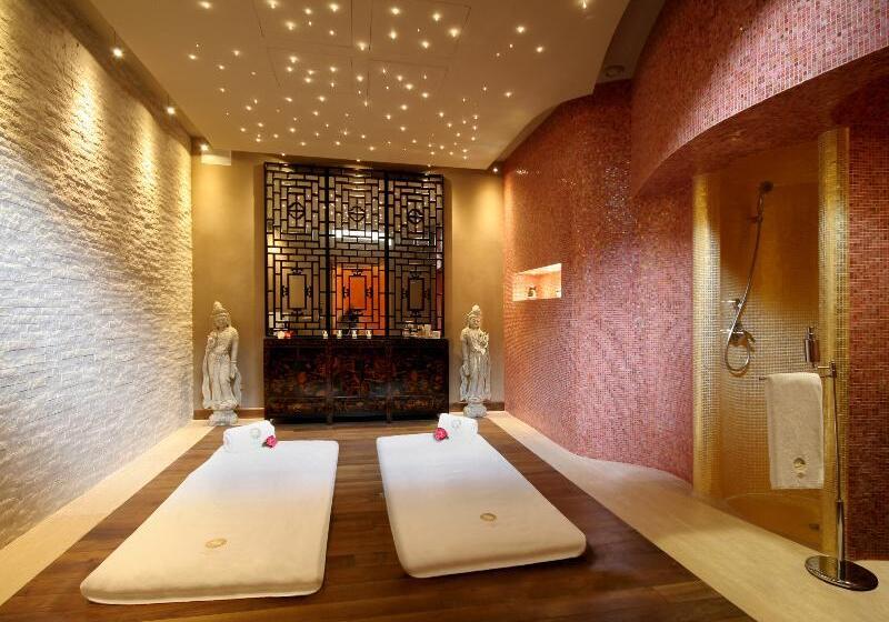 فندق Villa E Palazzo Aminta