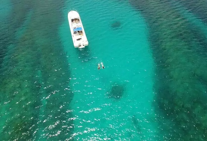 Hotel Ana Intercontinental Manza Beach Resort, An Ihg