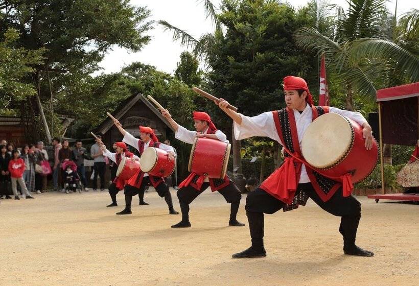 هتل Ana Intercontinental Manza Beach Resort, An Ihg