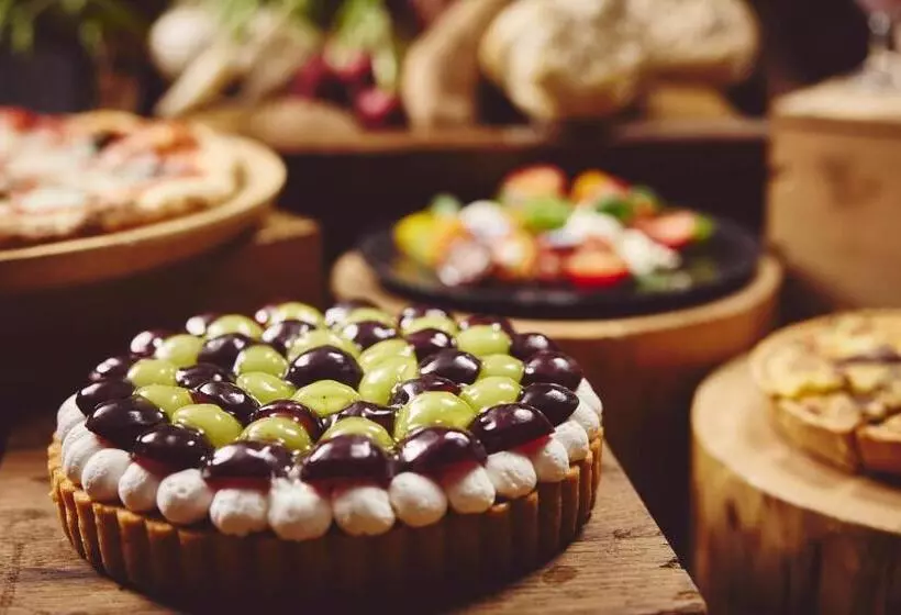 Hotel Ana Intercontinental Manza Beach Resort, An Ihg