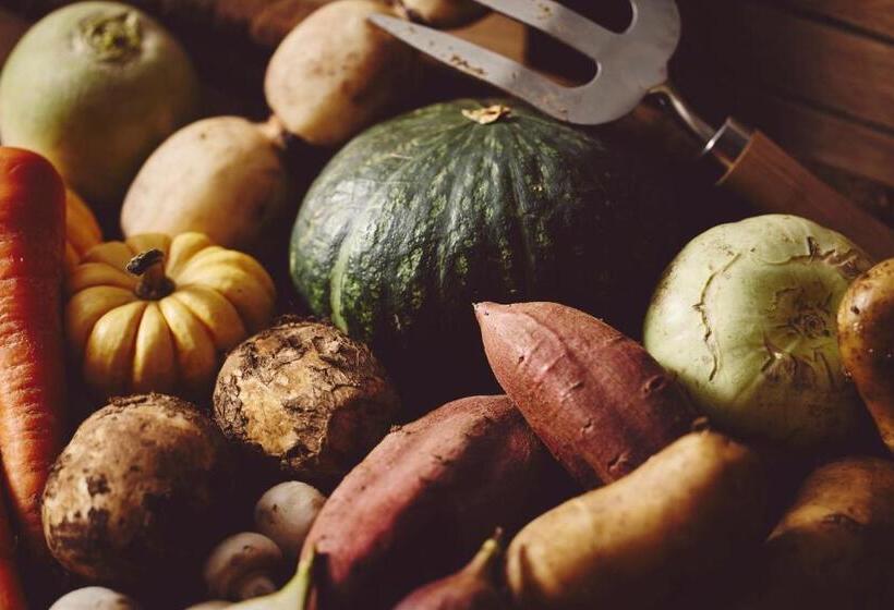 هتل Ana Intercontinental Manza Beach Resort, An Ihg