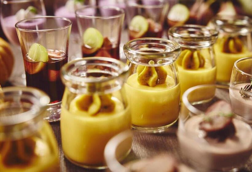 هتل Ana Intercontinental Manza Beach Resort, An Ihg