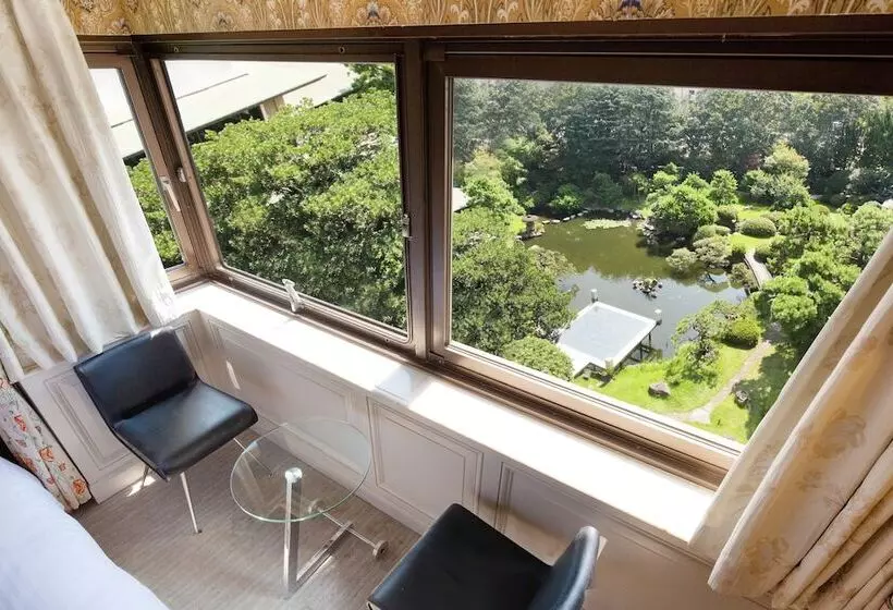 Art Hotel Kokura New Tagawa