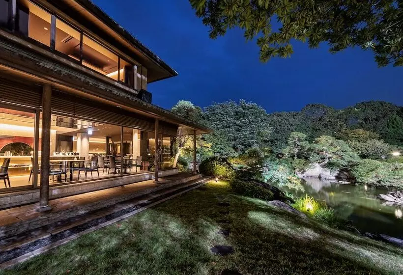 Art Hotel Kokura New Tagawa