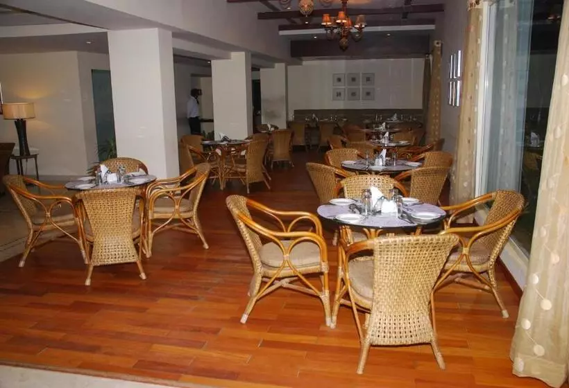 ホテル The Ashhok Hassan