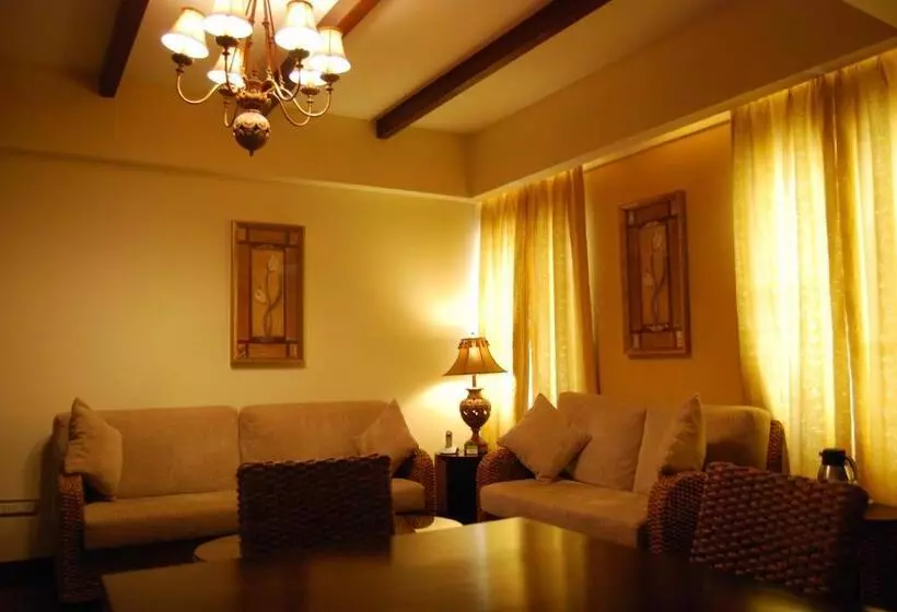 ホテル The Ashhok Hassan