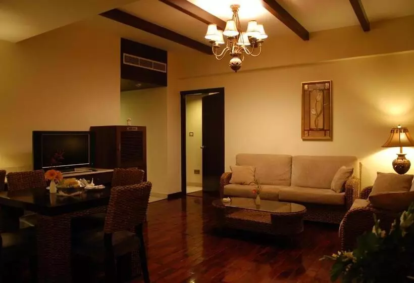 ホテル The Ashhok Hassan