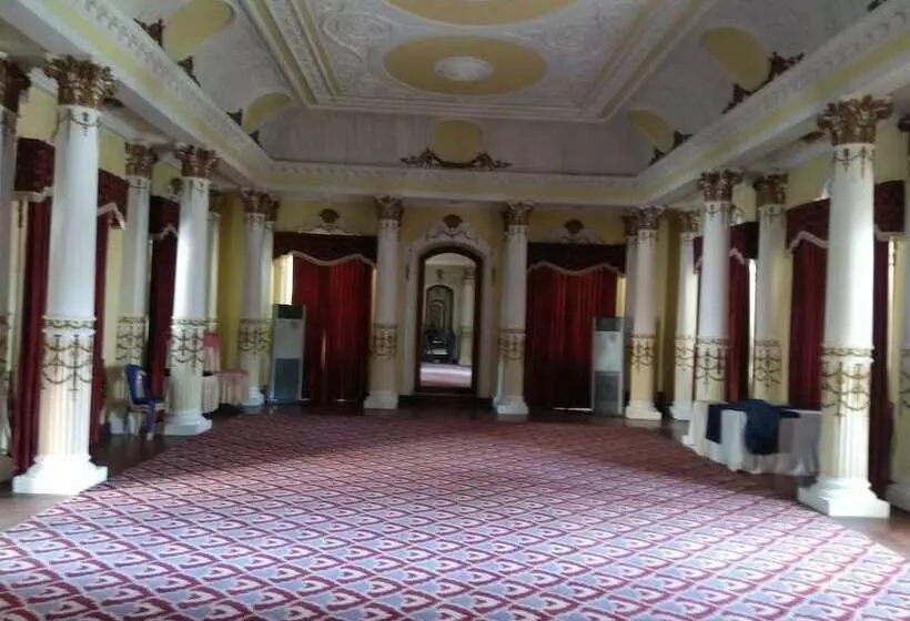 Hotel Lalitha Mahal Palace