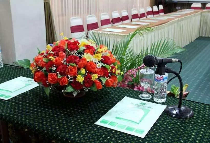 בית מלון כפרי New Grand Park