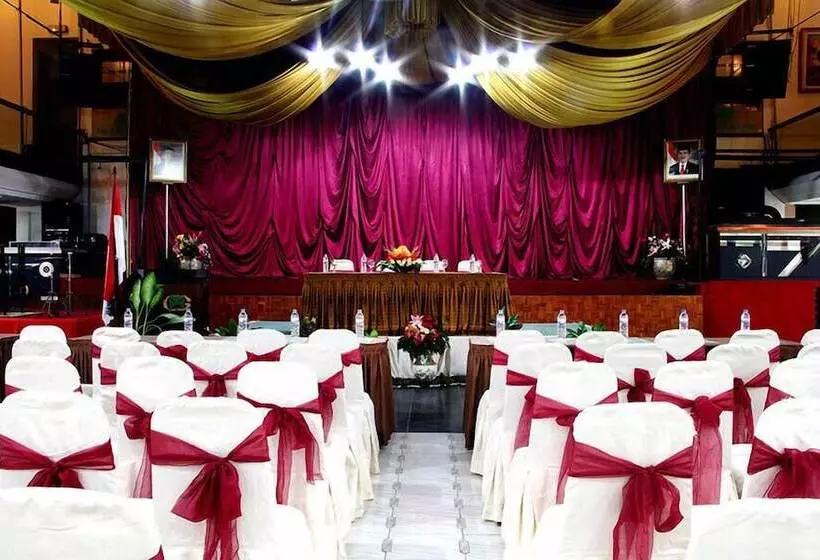 בית מלון כפרי New Grand Park