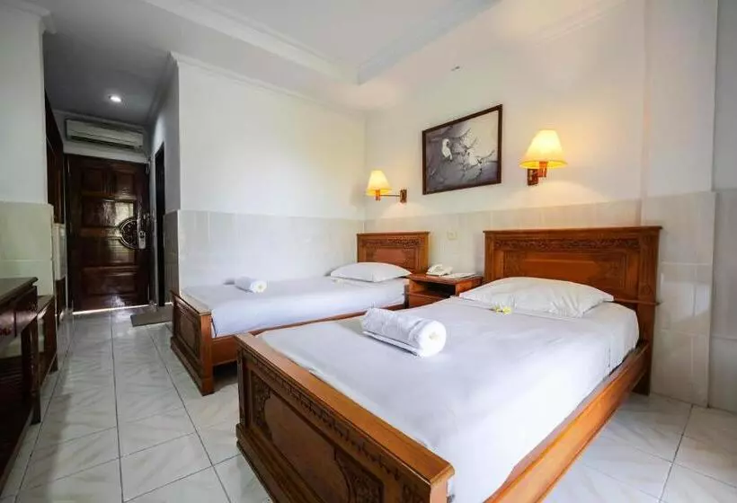 Palm Beach Hotel Bali