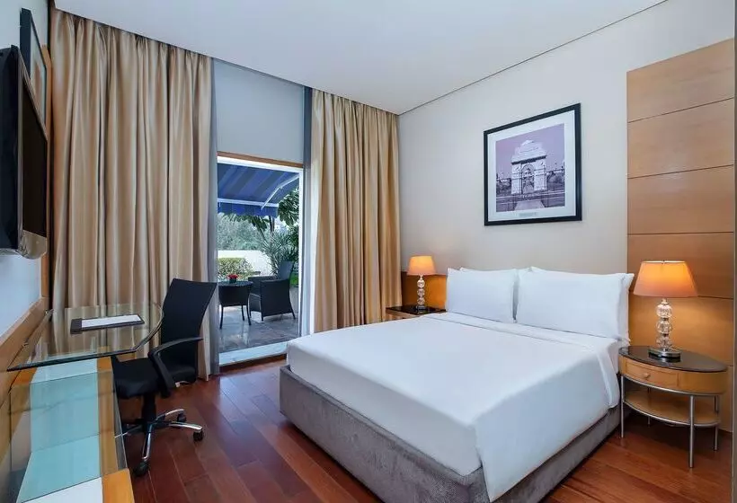 Radisson Blu Marina Hotel Connaught Place