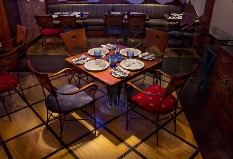 Radisson Blu Marina Hotel Connaught Place