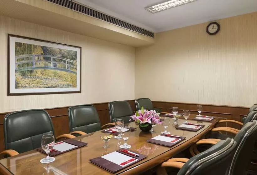 Hotel Ramada Plaza By Wyndham Palm Grove